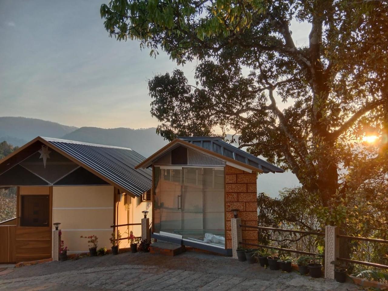 Cloudscape Homestay Pīrmed エクステリア 写真