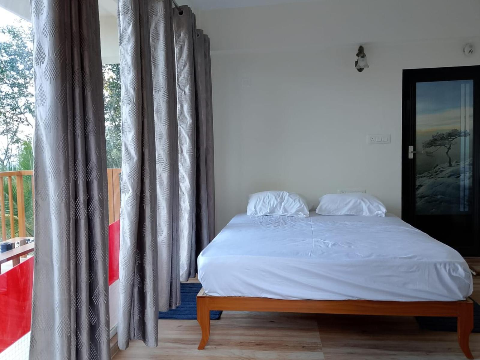 Cloudscape Homestay Pīrmed エクステリア 写真