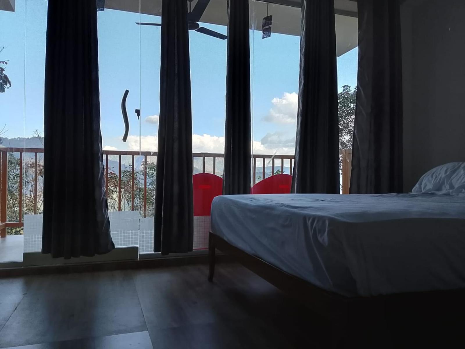 Cloudscape Homestay Pīrmed エクステリア 写真